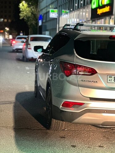 Hyundai Santa Fe-6