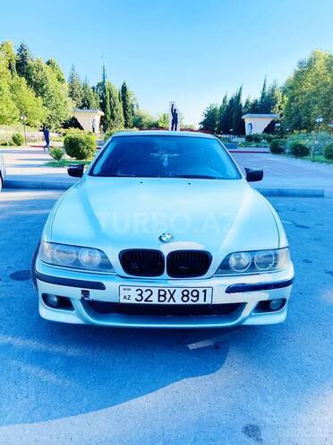 BMW 523-1