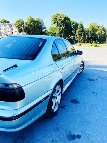BMW 523-7