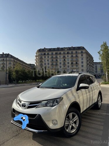 Toyota RAV4-3