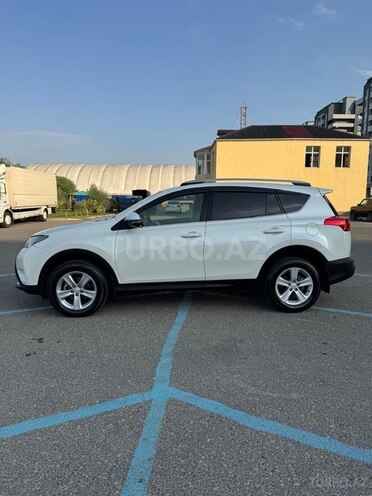 Toyota RAV4-7