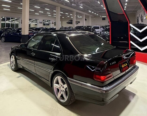 Mercedes C 230-7
