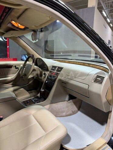 Mercedes C 230-10