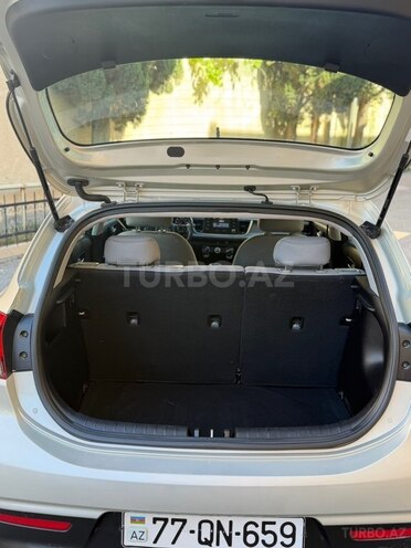 Kia Rio-11
