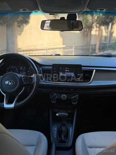Kia Rio-9