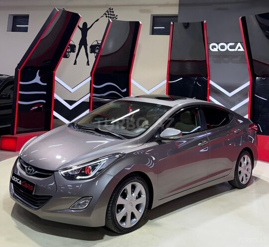 Hyundai Elantra-3