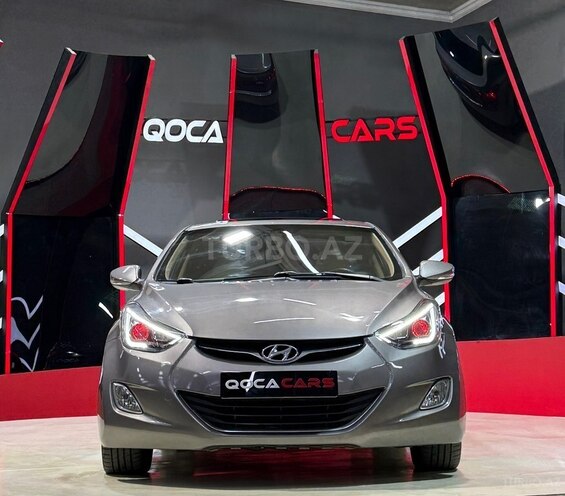 Hyundai Elantra-5