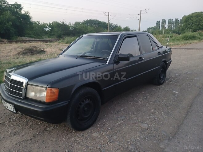 Mercedes 190-4