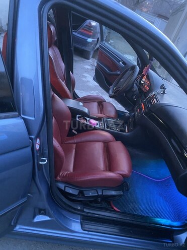 BMW 325-9