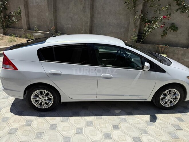 Honda Insight-4