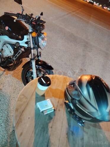 Yamaha Fazer 600S-3
