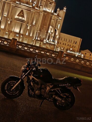 Yamaha Fazer 600S-9