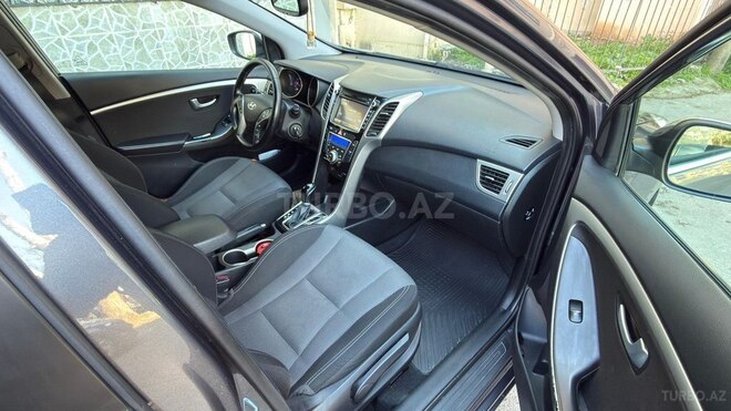 Hyundai i30-7