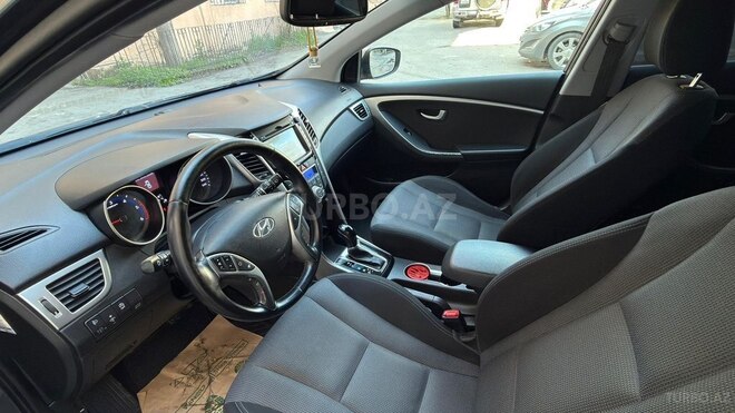 Hyundai i30-6