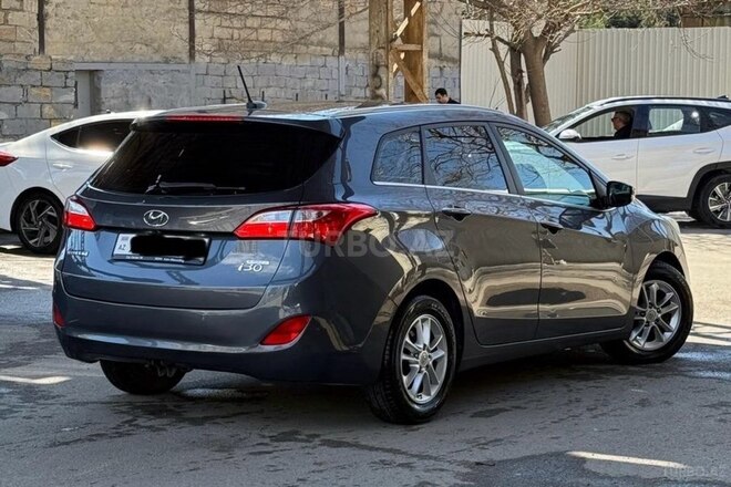 Hyundai i30-3