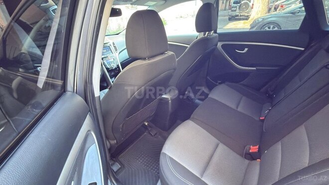 Hyundai i30-8