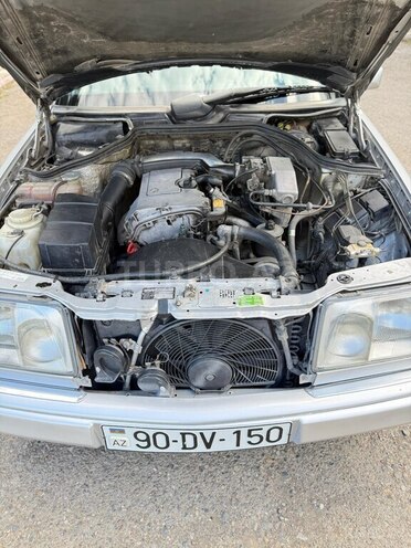 Mercedes E 200-9