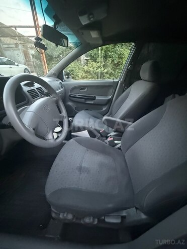 Kia Rio-6