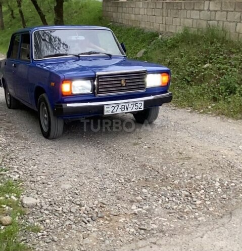 LADA (VAZ) 2107-1