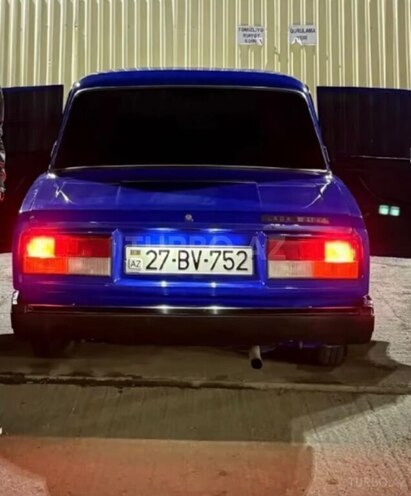 LADA (VAZ) 2107-2