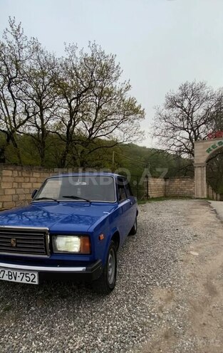 LADA (VAZ) 2107-4