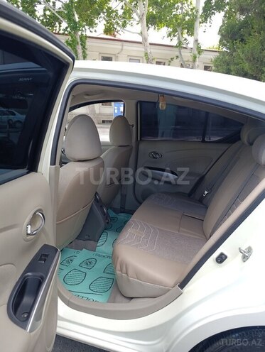 Nissan Sunny-8