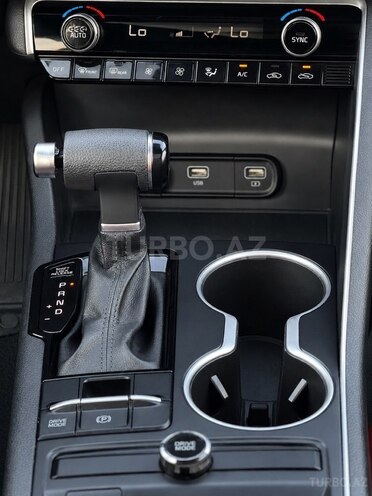 Kia K5-12