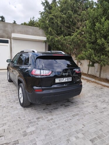 Jeep Cherokee-7