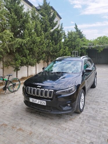 Jeep Cherokee-1