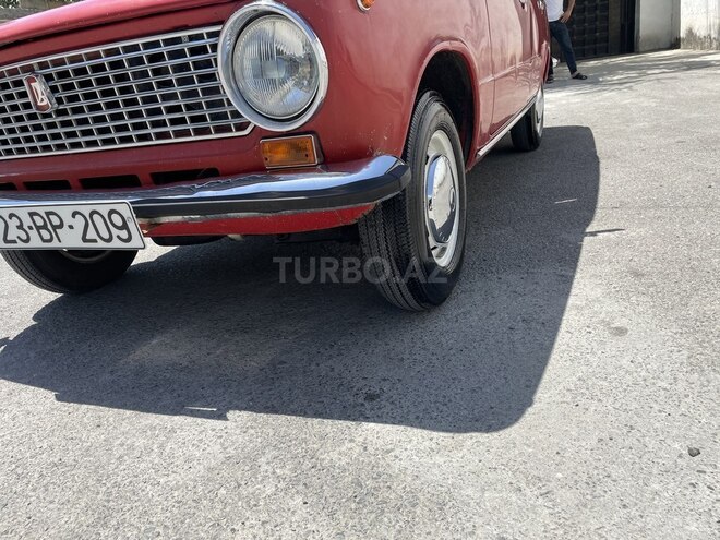 LADA (VAZ) 21011-3