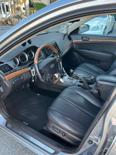 Hyundai Sonata-8