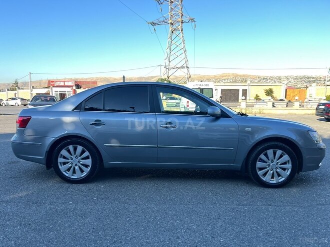 Hyundai Sonata-4
