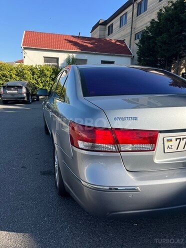 Hyundai Sonata-14