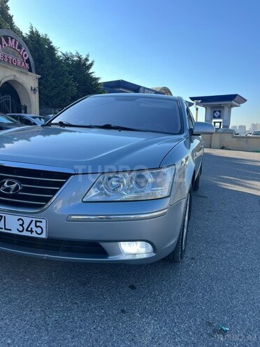 Hyundai Sonata-13