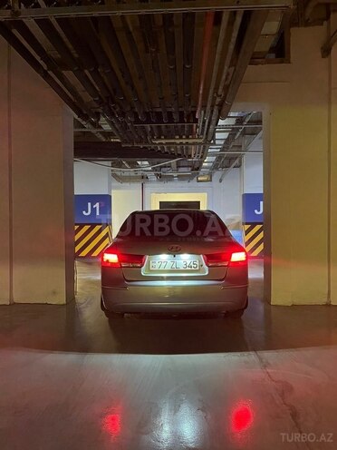 Hyundai Sonata-18