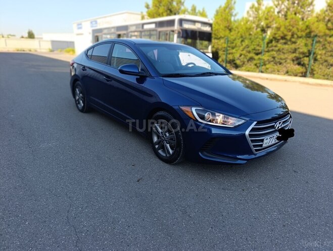 Hyundai Elantra-4