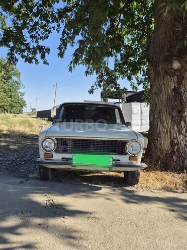 LADA (VAZ) 21011-1