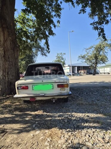LADA (VAZ) 21011-4