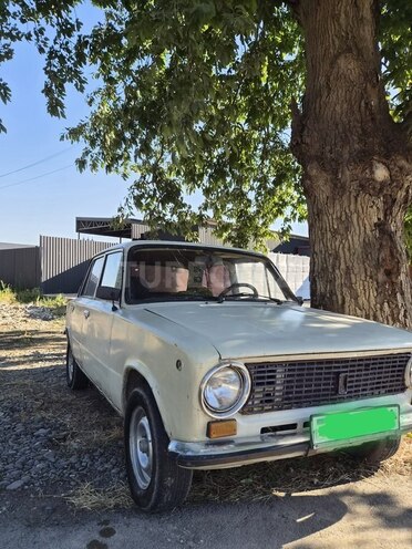 LADA (VAZ) 21011-5