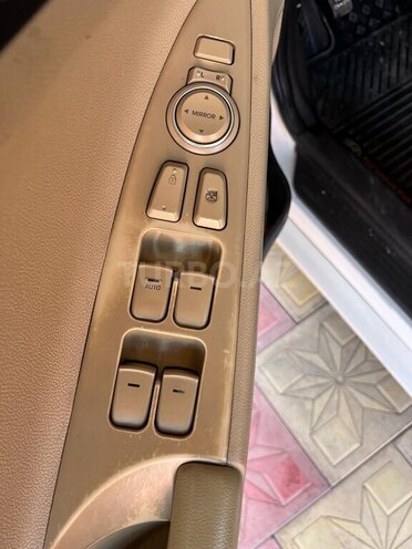 Hyundai Sonata-9