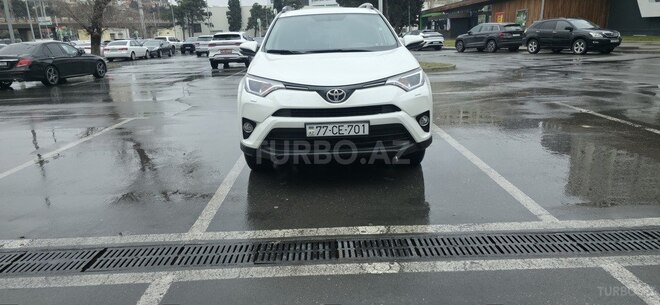 Toyota RAV4-1