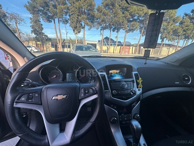 Chevrolet Cruze-9
