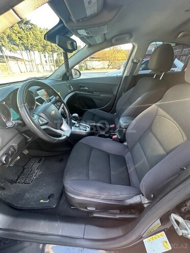 Chevrolet Cruze-8