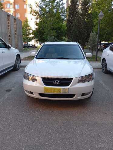Hyundai Sonata-1