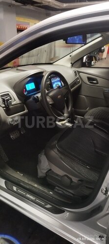 Chevrolet Cobalt-10