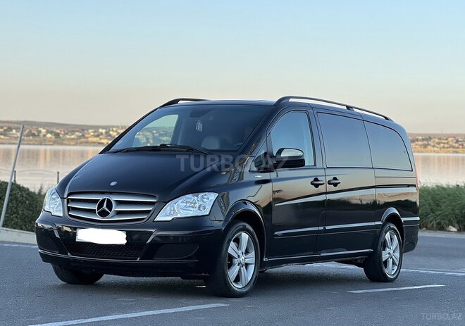 Mercedes Viano-3