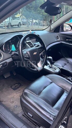 Chevrolet Cruze-9