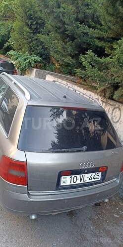 Audi A4-2