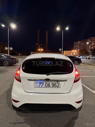 Ford Fiesta-3