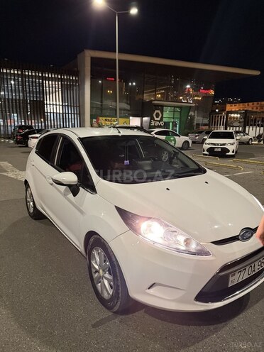 Ford Fiesta-4